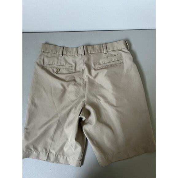Nike Golf Shorts Men 33 Dri-Fit Khaki Embroidered Logo 11" Inseam Pleated - Picture 3 of 4